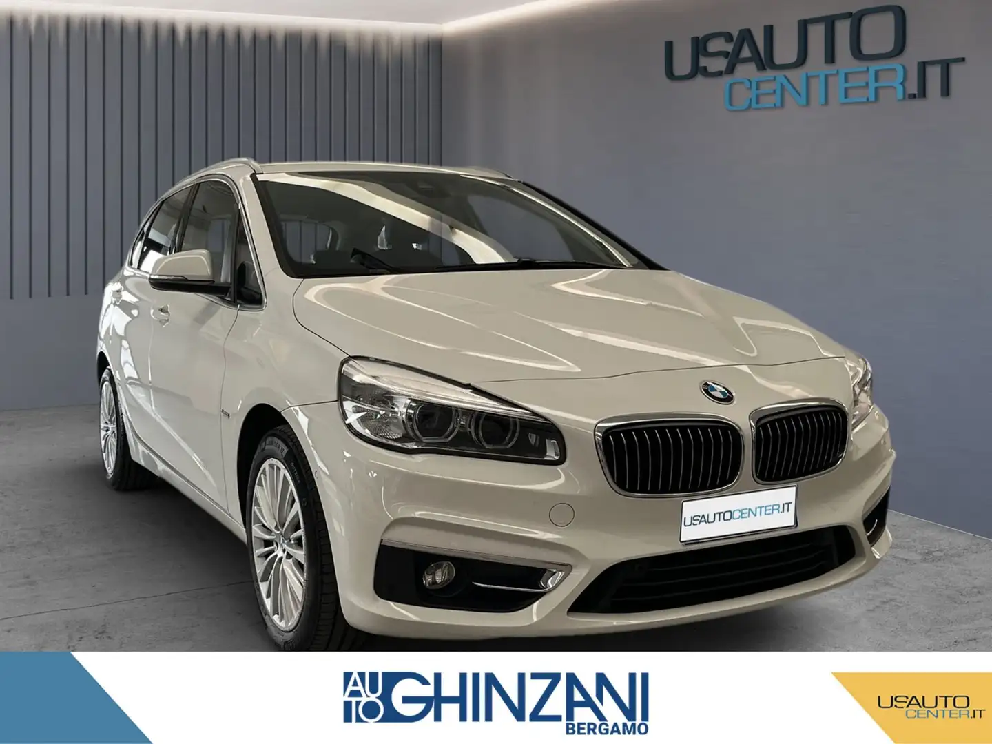 BMW 218 218d Active Tourer xDrive Luxury Blanc - 2