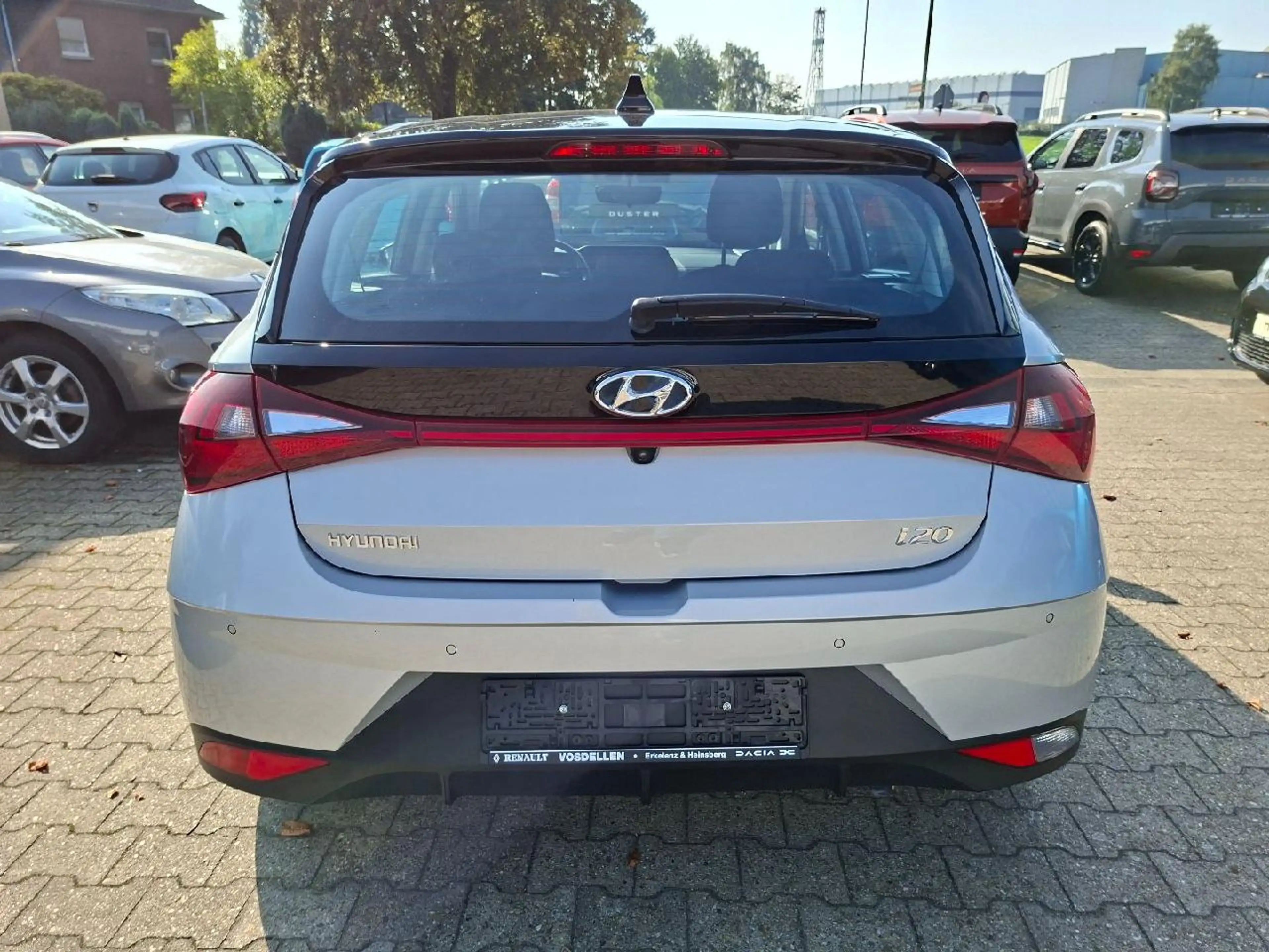 Hyundai i20 Intro Edition Mhd*AppleCar*Klima*SHZ*Navi*DAB+* — photo 6