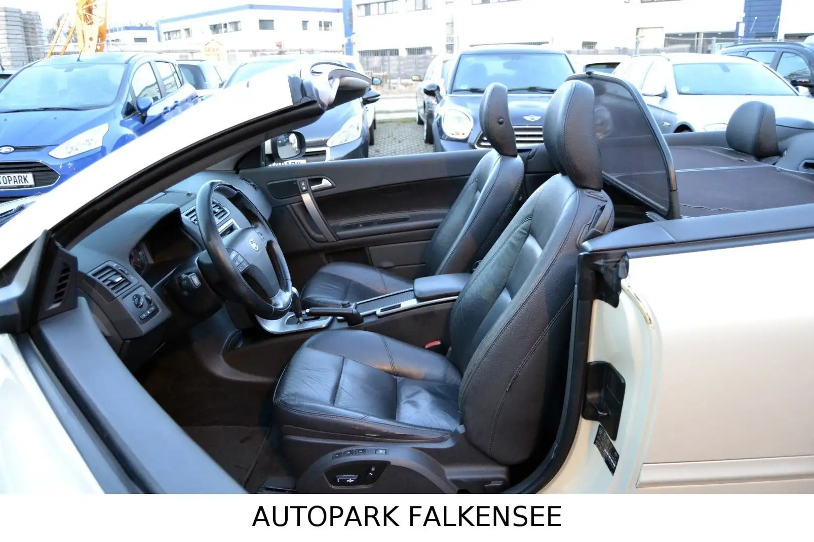 Volvo C70 II  D5 CABRIO SUMMUM Beige - 2