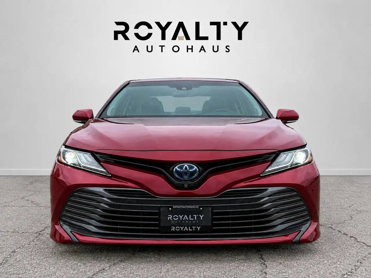 Toyota Camry снимка Toyota Camry