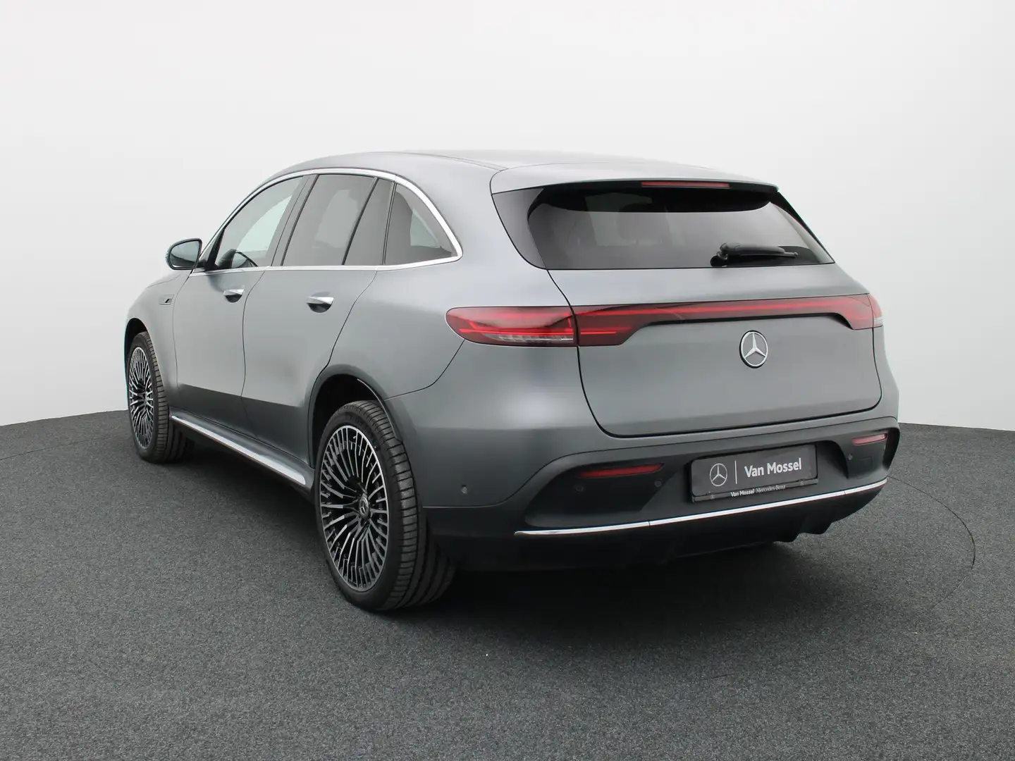 Mercedes-Benz EQC 400 4M AMG LINE + LEDER + OPEN DAK + MULTIBEAM LED + Gris - 2