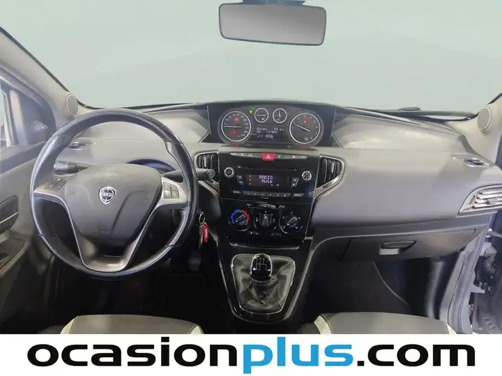 Lancia Ypsilon 1.2 evo II Silver 2015, foto 6