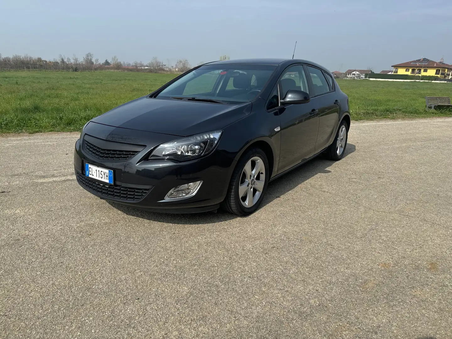 Opel Astra 5p 1.7 cdti Elective 110cv Nero - 1