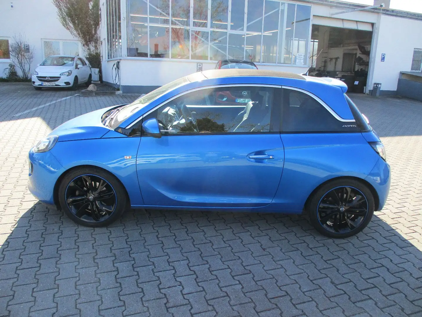 Opel Adam Open Air ecoFlex 1,0 Turbo 115PS Blauw - 2