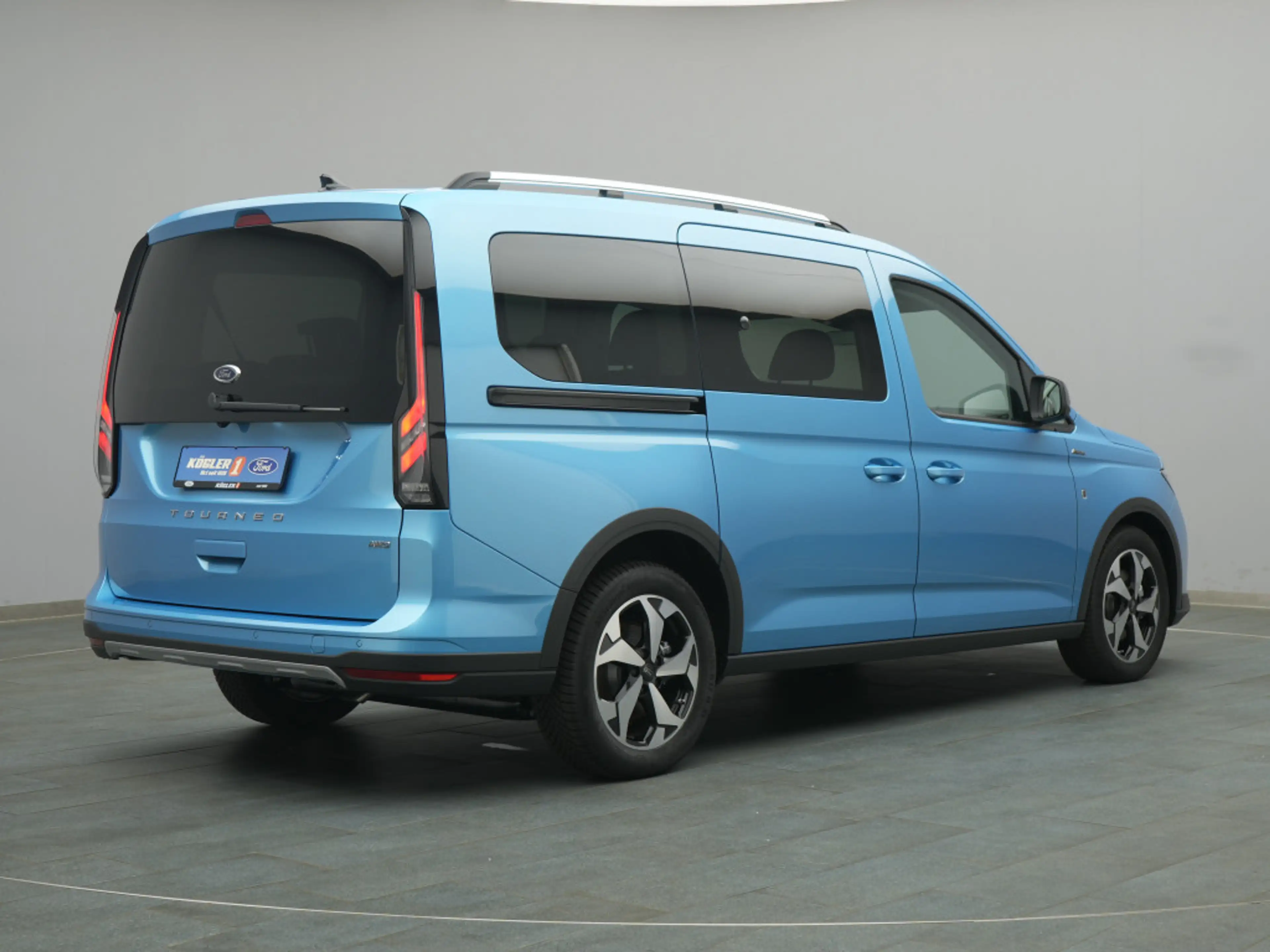 Ford Tourneo Grand Connect Active Aut. 4x4 -14%* — photo 4