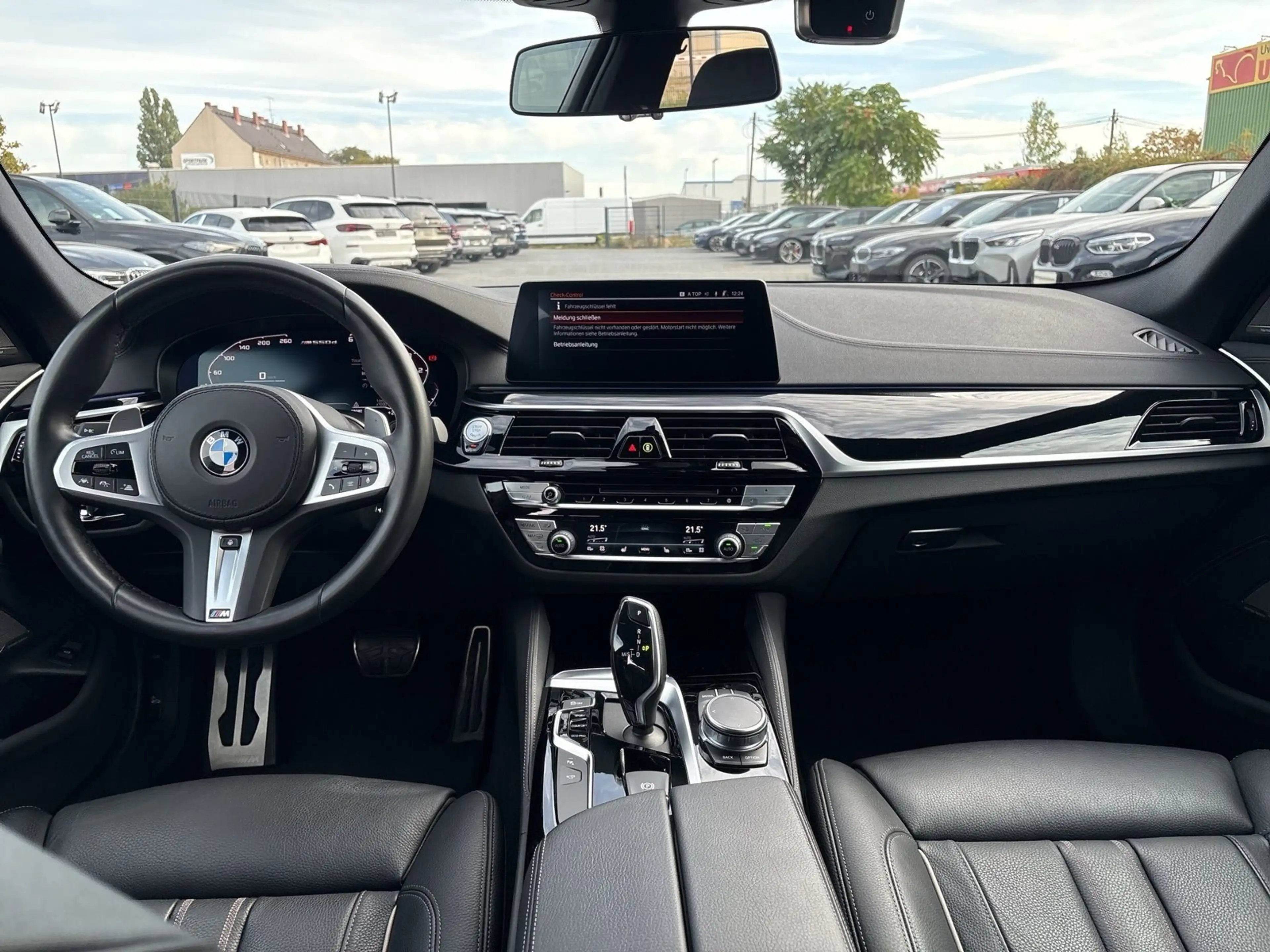 BMW 550 M550d xDrive AHK HUD Massage Standhz HK HiFi DA+ P — photo 10