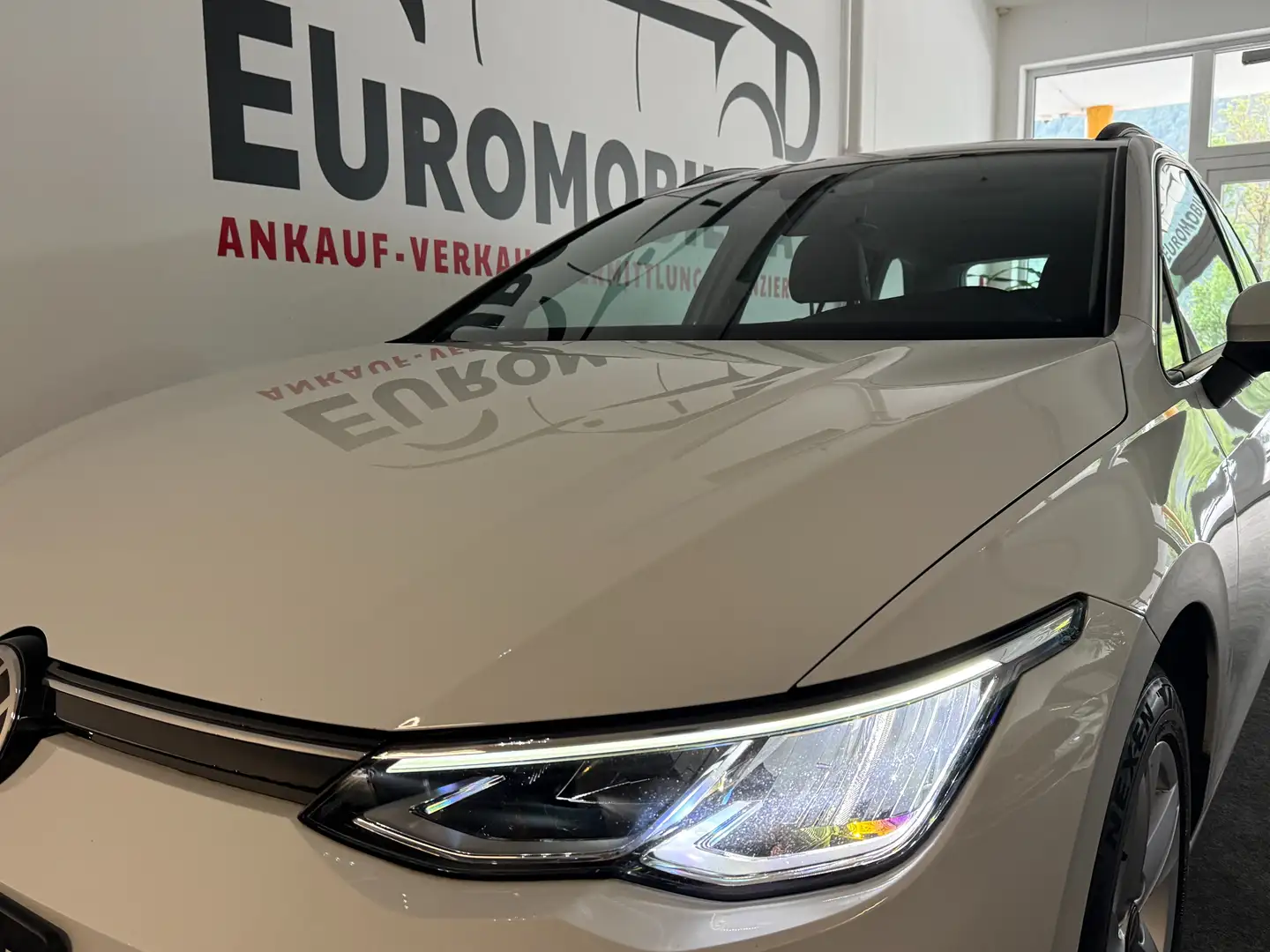 Volkswagen Golf Variant Life *HU*AHK*LED*H&K*LR-HZG*Business-P*ACC*App-Con Weiß - 2