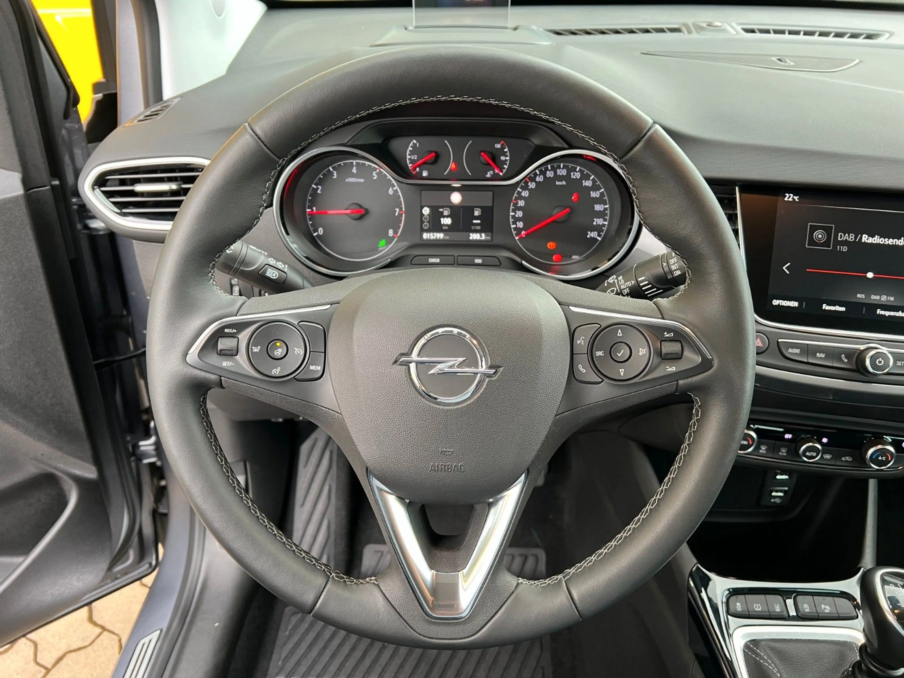 Opel Crossland X Crossland 1.2 DI Turbo 130 Ultimate — photo 9