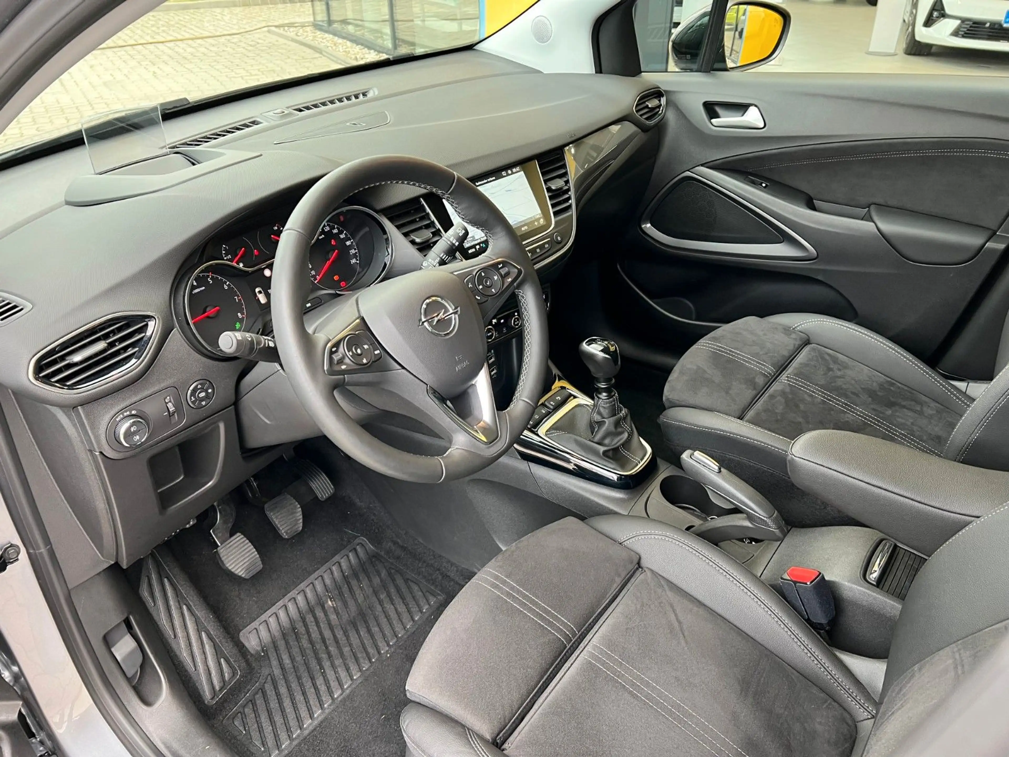Opel Crossland X Crossland 1.2 DI Turbo 130 Ultimate — photo 5