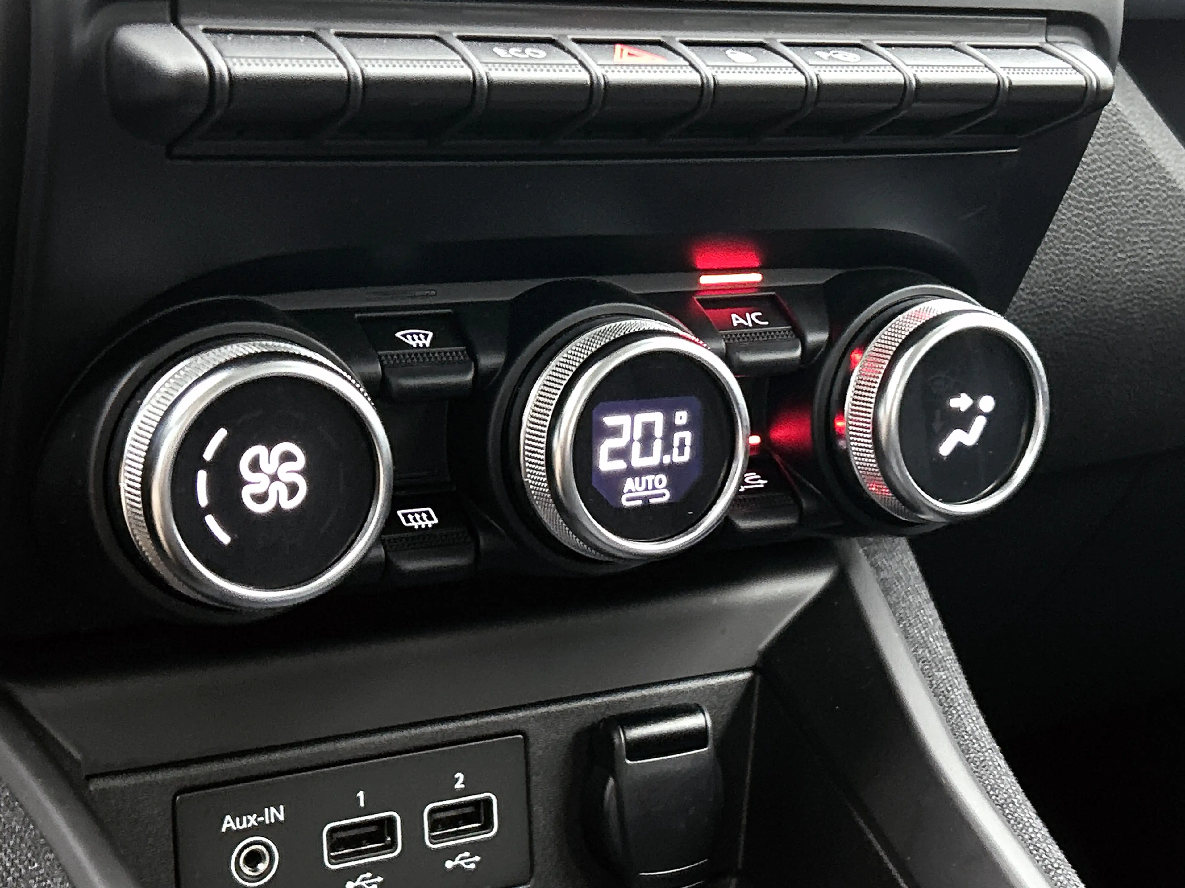 Renault ZOE R135 Iconic 52 kWh Camera, CarPlay, Bose — photo 25