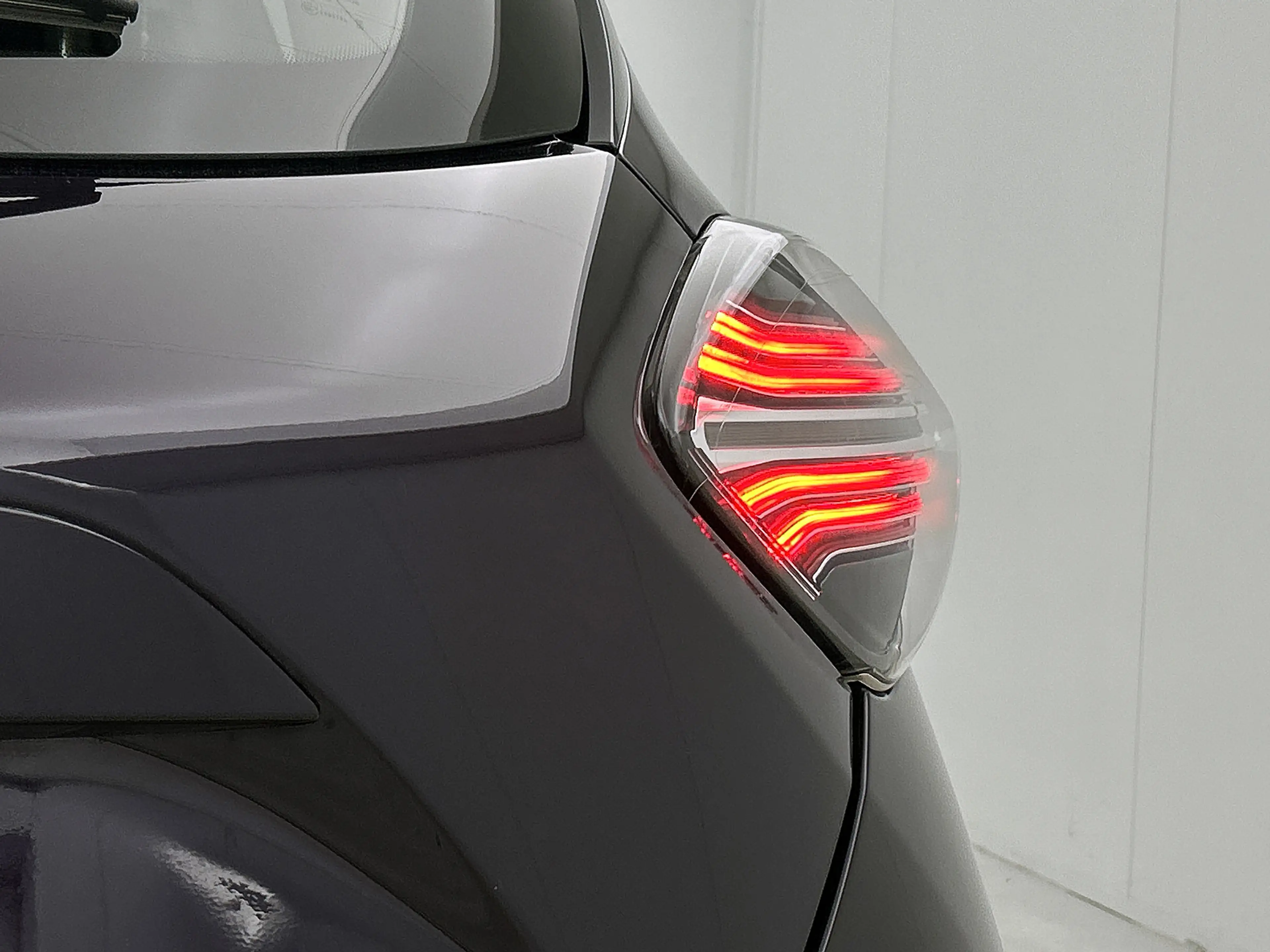 Renault ZOE R135 Iconic 52 kWh Camera, CarPlay, Bose — photo 14
