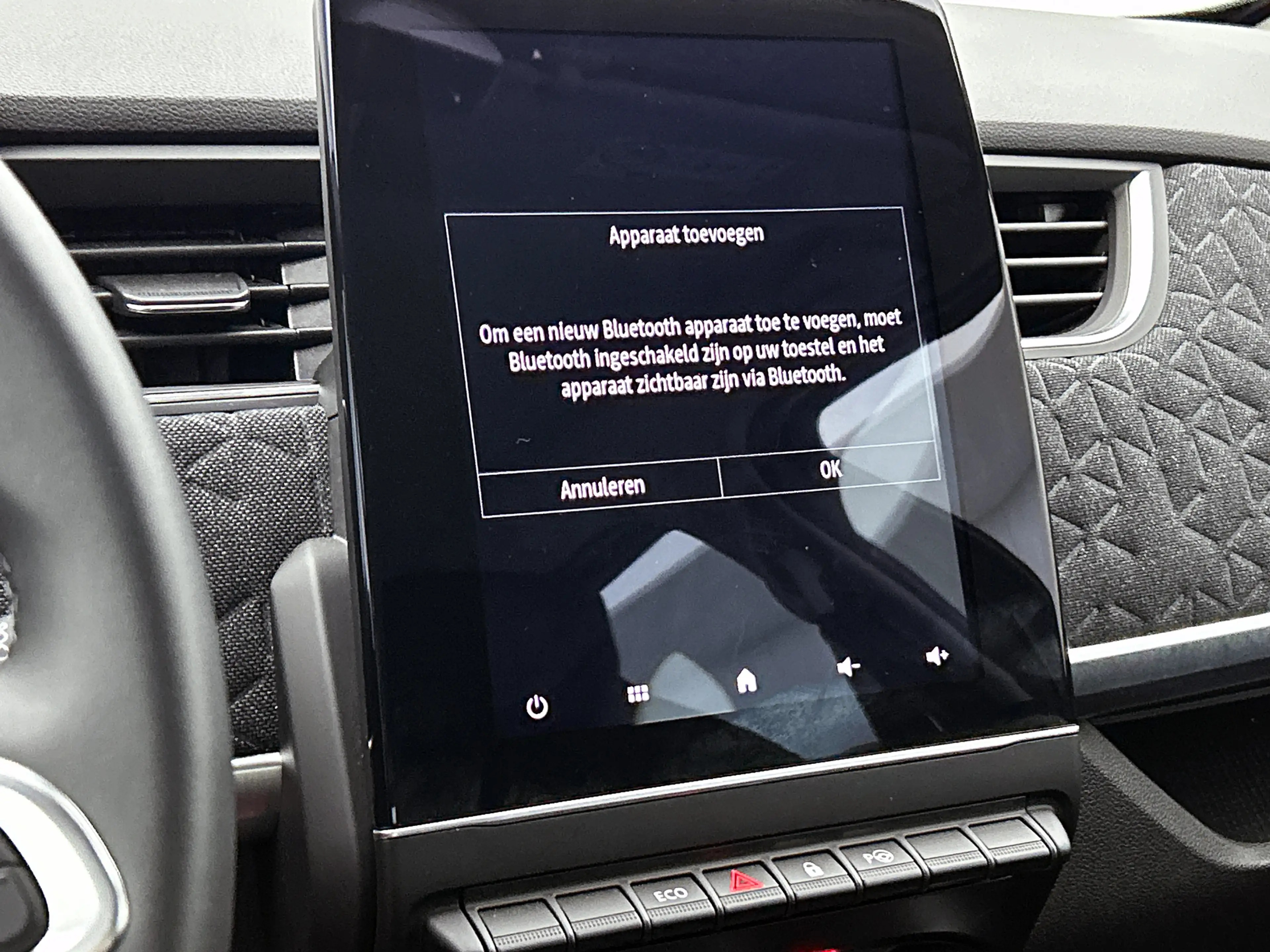 Renault ZOE R135 Iconic 52 kWh Camera, CarPlay, Bose — photo 8