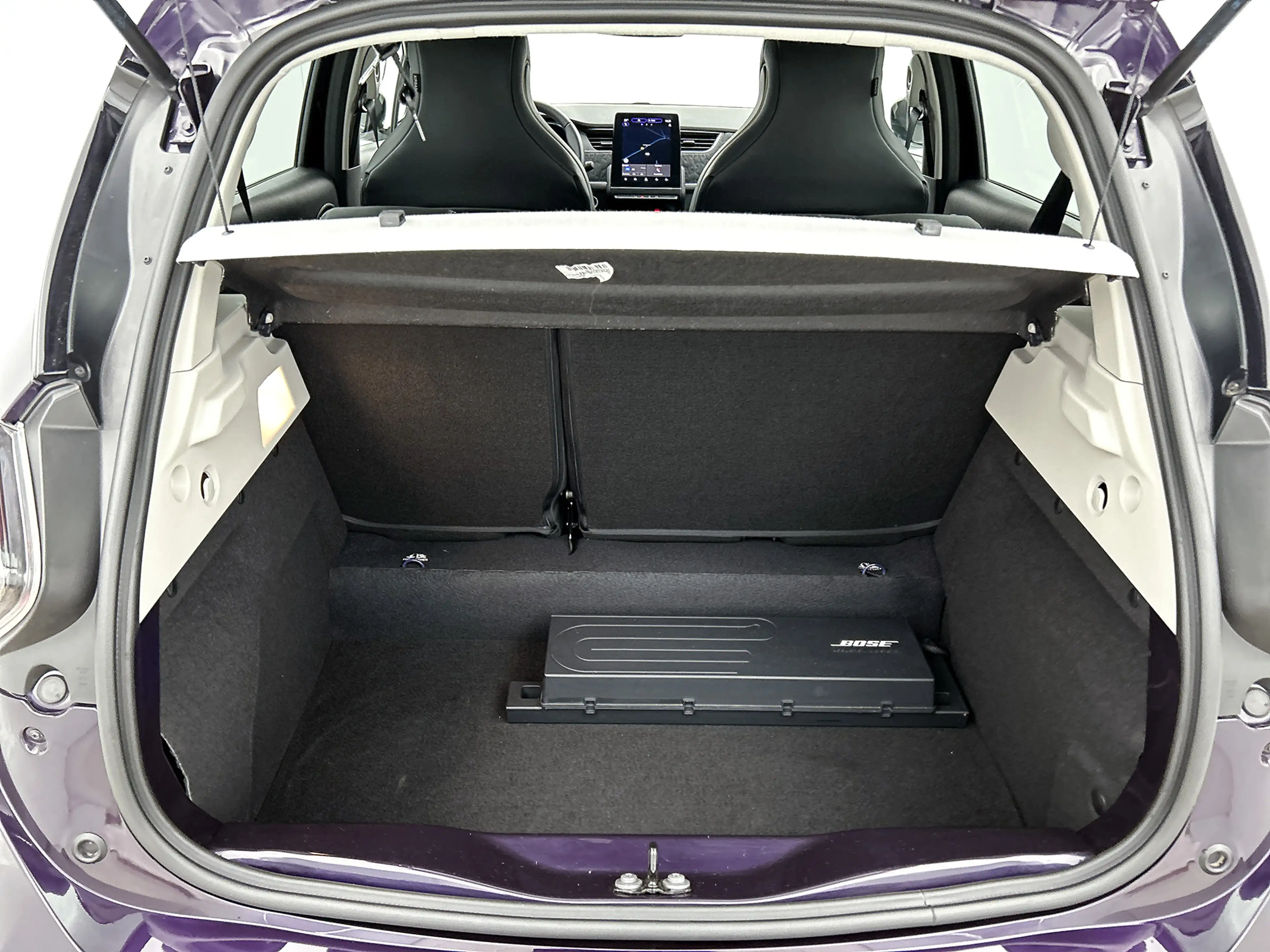 Renault ZOE R135 Iconic 52 kWh Camera, CarPlay, Bose — photo 15