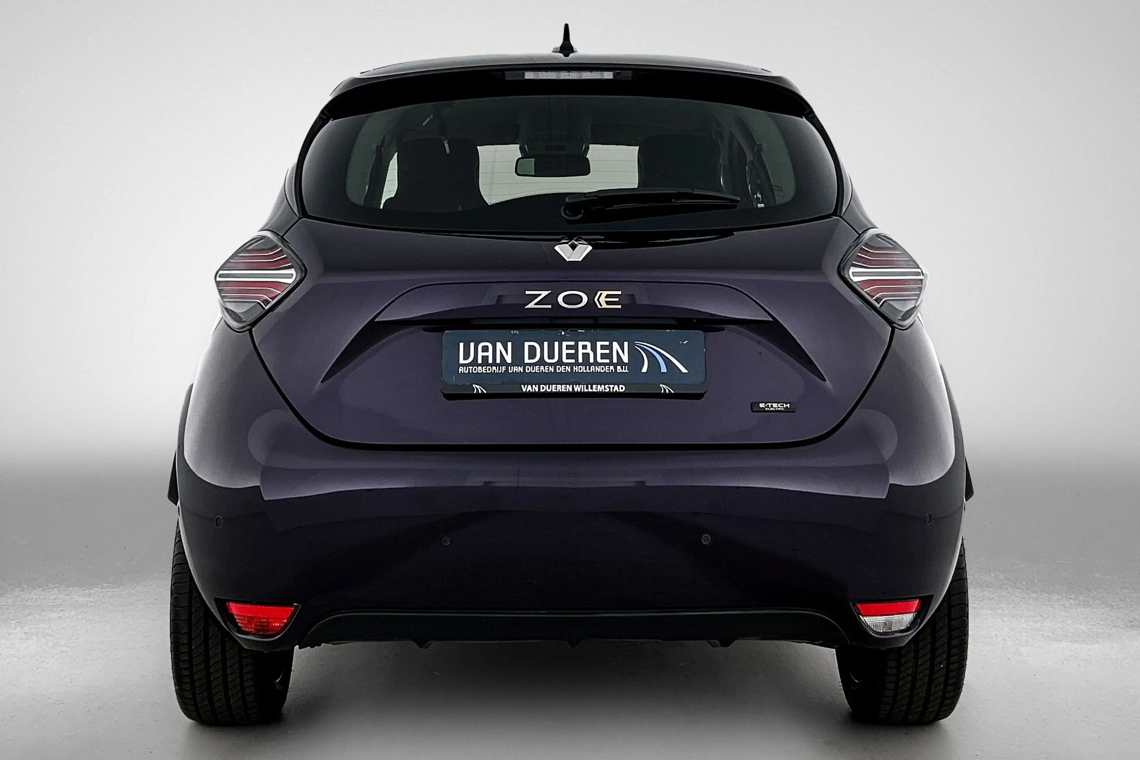 Renault ZOE R135 Iconic 52 kWh Camera, CarPlay, Bose — photo 3