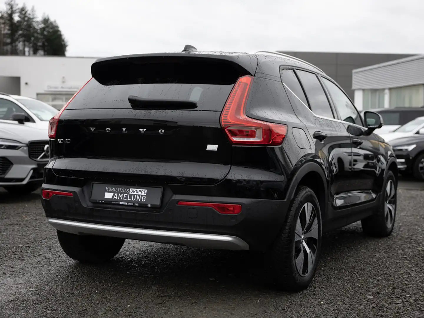 Volvo XC40 T4 Recharge NAVI AHK FACEL. STANDHZ LED Schwarz - 2