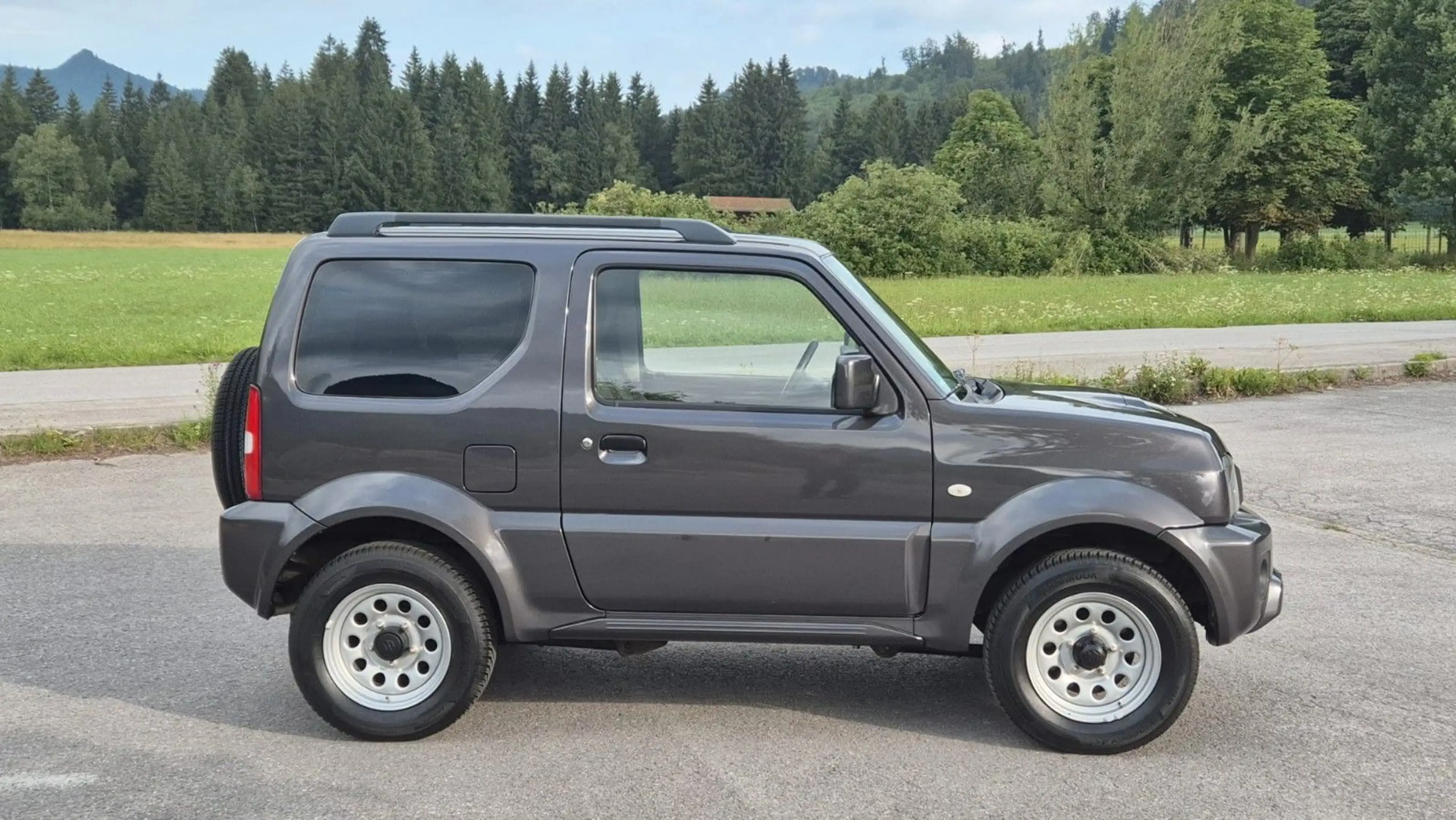 Suzuki Jimny Club Lim. — photo 5