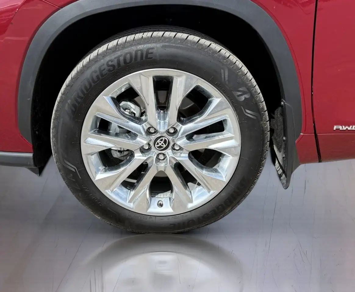 Toyota Highlander снимка Toyota Highlander