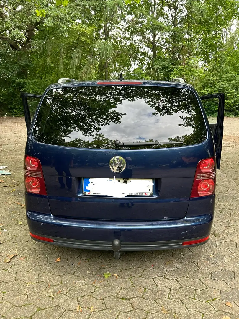 Volkswagen Touran 2.0 TDI DSG Highline - 2