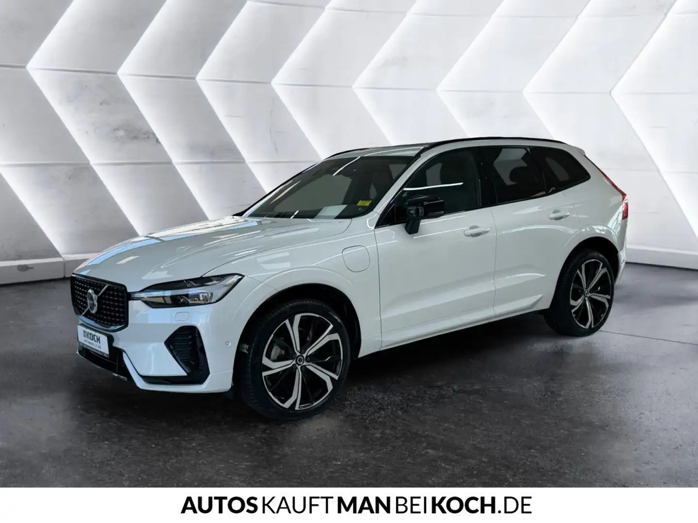 Volvo XC60 T6 Plug-In AWD Plus Dark ACC BLIS H/K 360 21" Bianco - 2