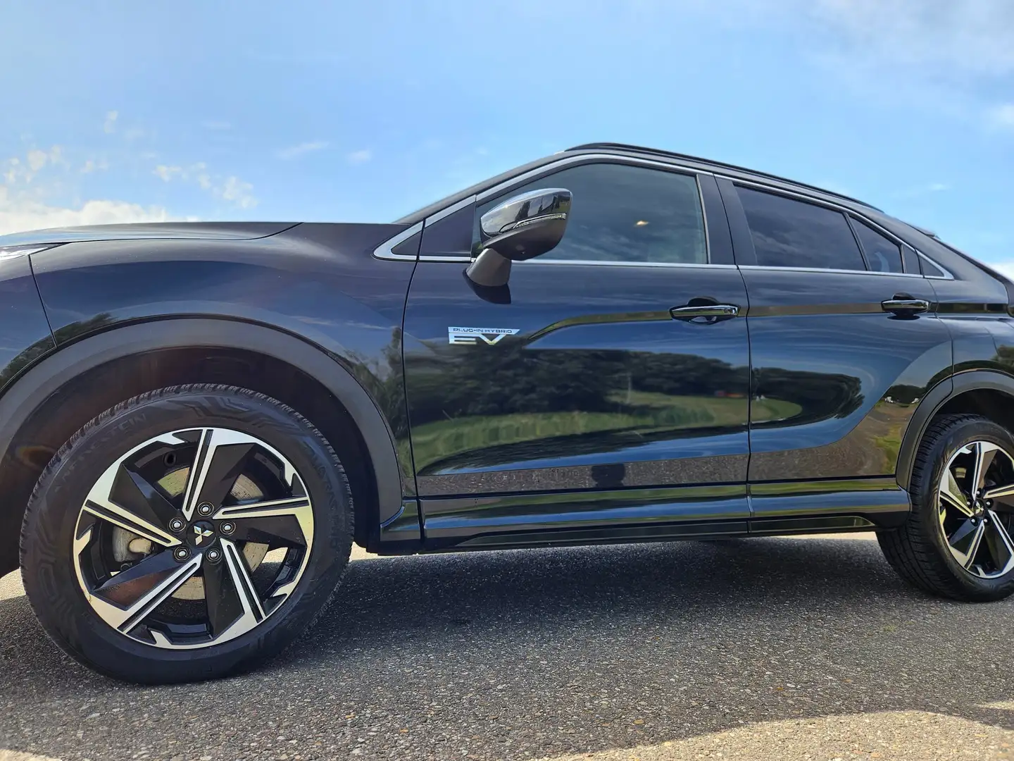 Mitsubishi Eclipse Cross Eclipse Cross 2.4 PHEV Executive Zwart - 2