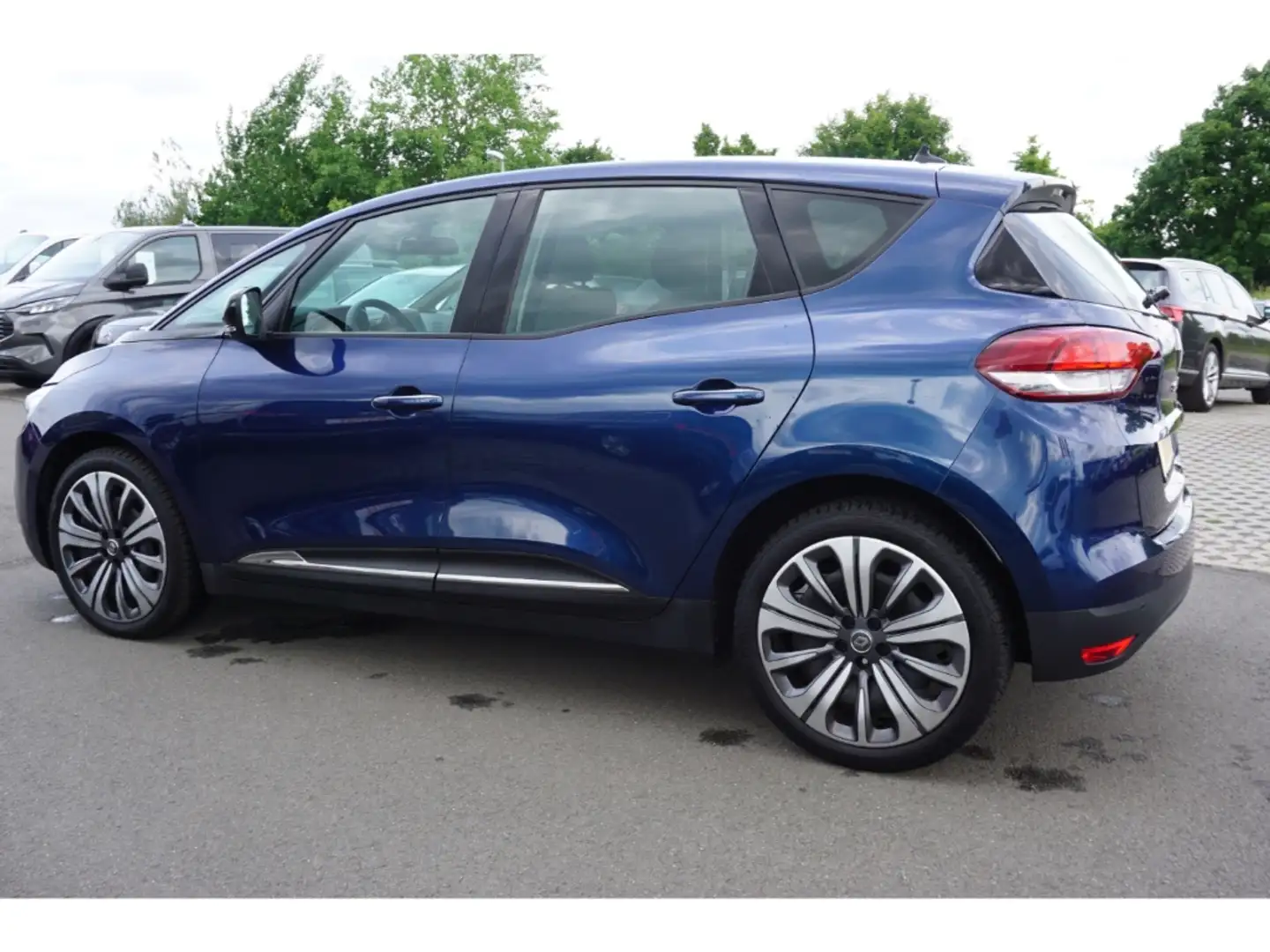 Renault Scenic 1.3TCe-140PS-Klimaauto-Rlink-Temp-PDC-DAB-EURO6d Modrá - 2