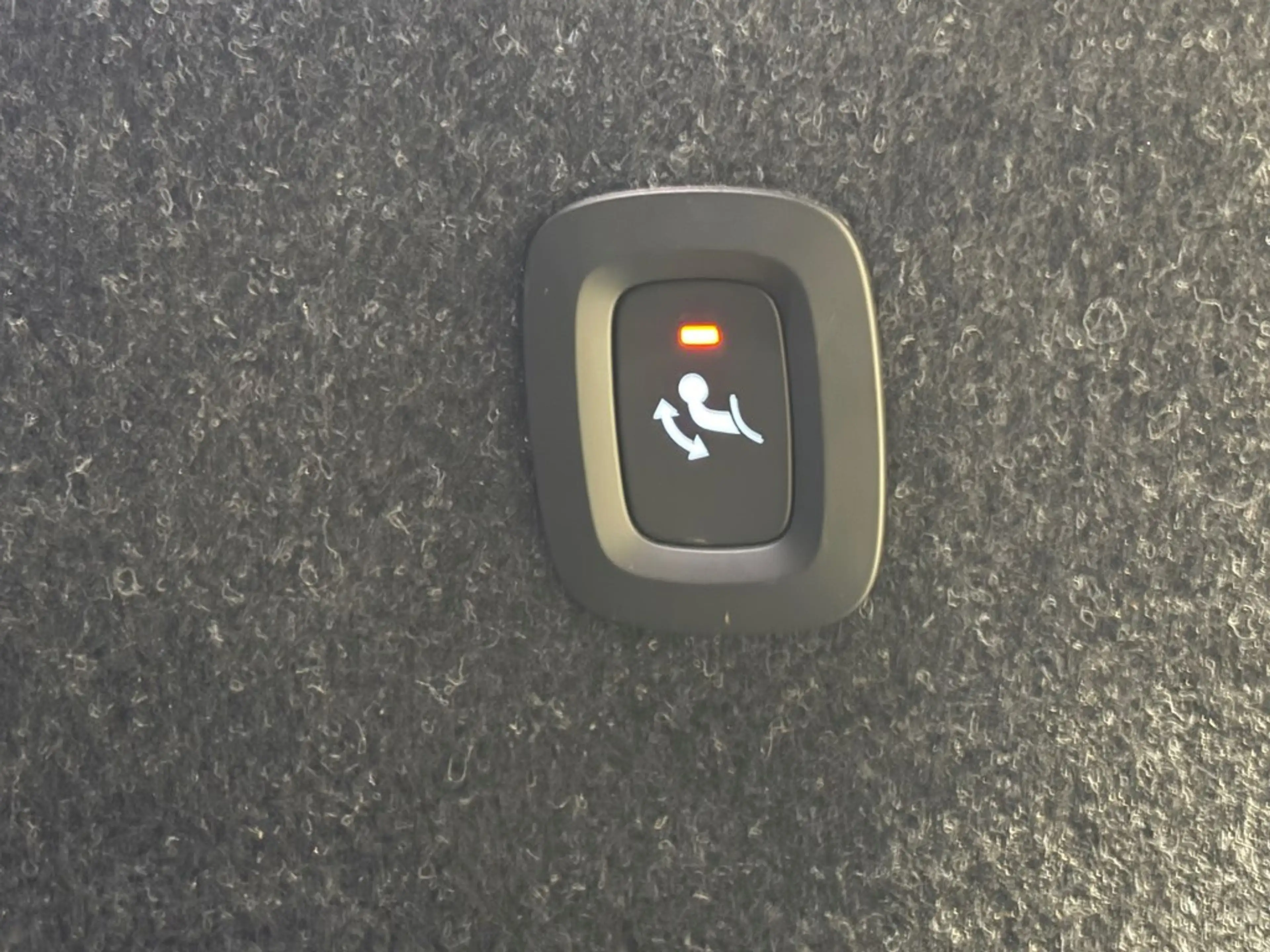 Volvo C40 Recharge Plus Extended Range + electr trekhaak — photo 10