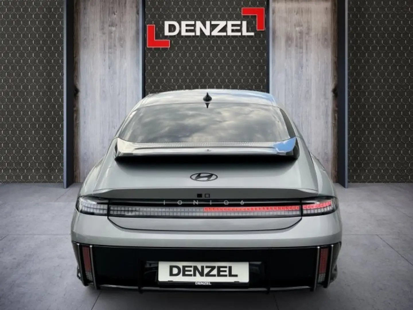 Hyundai IONIQ 6 BLACK Edition 77,4 kWh 4WD srebrna - 2