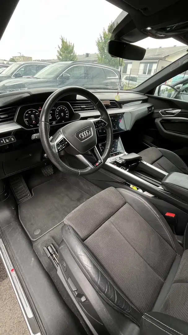 Audi e-tron e-tron 55 quattro 95kWh Weiß - 2