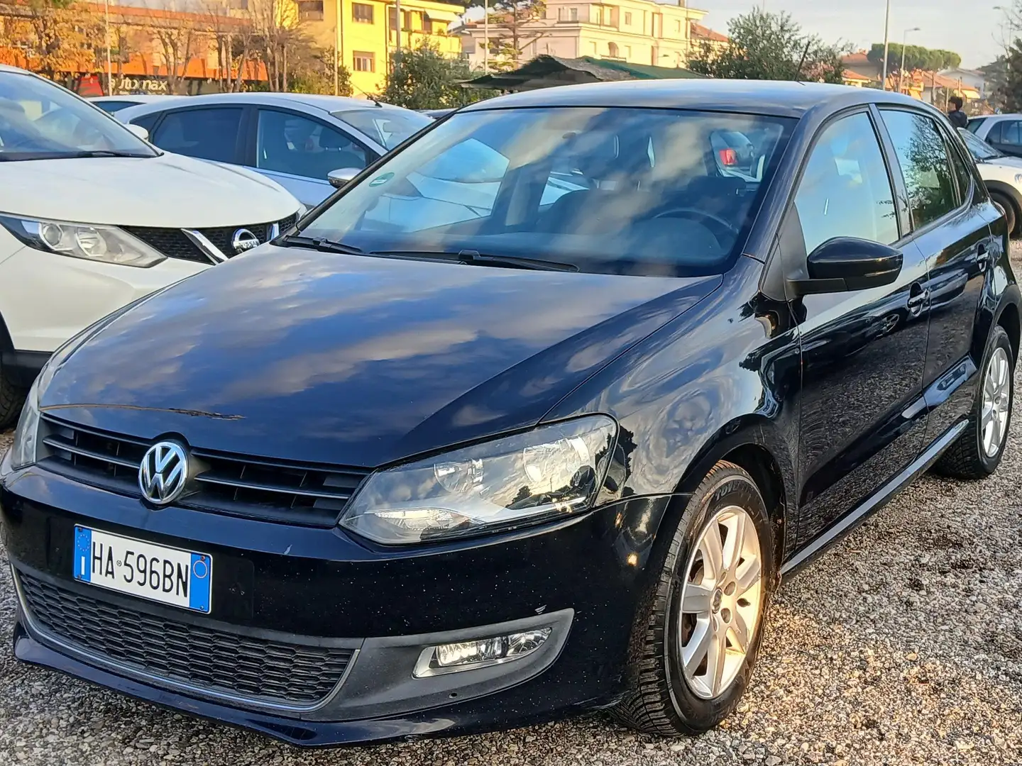 Volkswagen Polo Polo 1.6 tdi cerchi in lega clima automatico. Negro - 1