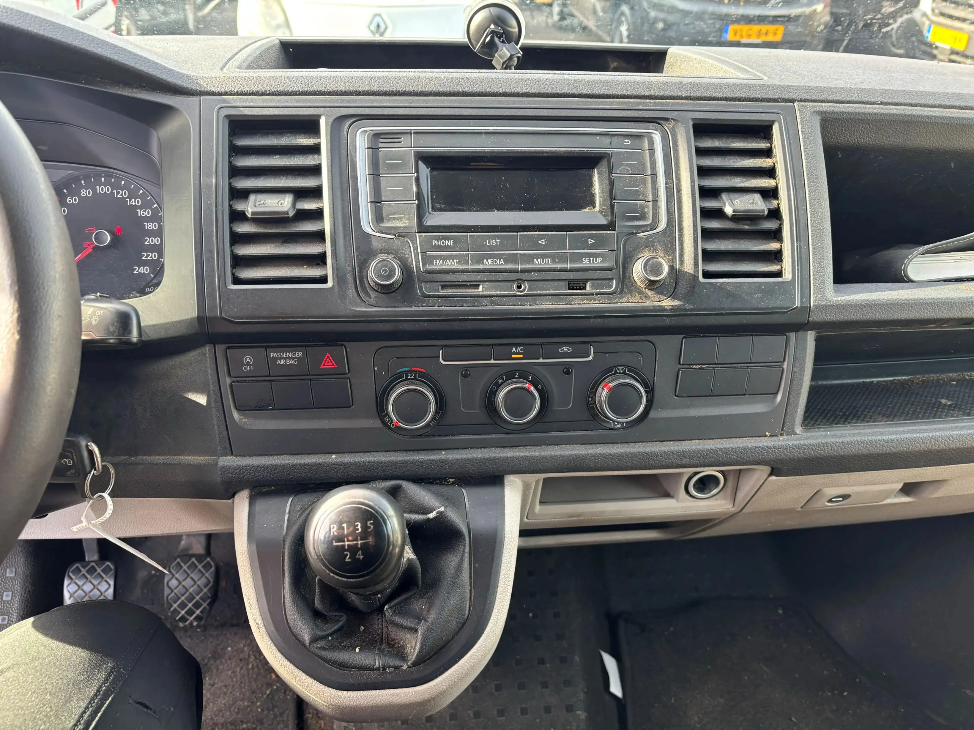 Volkswagen Transporter 2.0 TDI L1 Airco AHK — photo 13