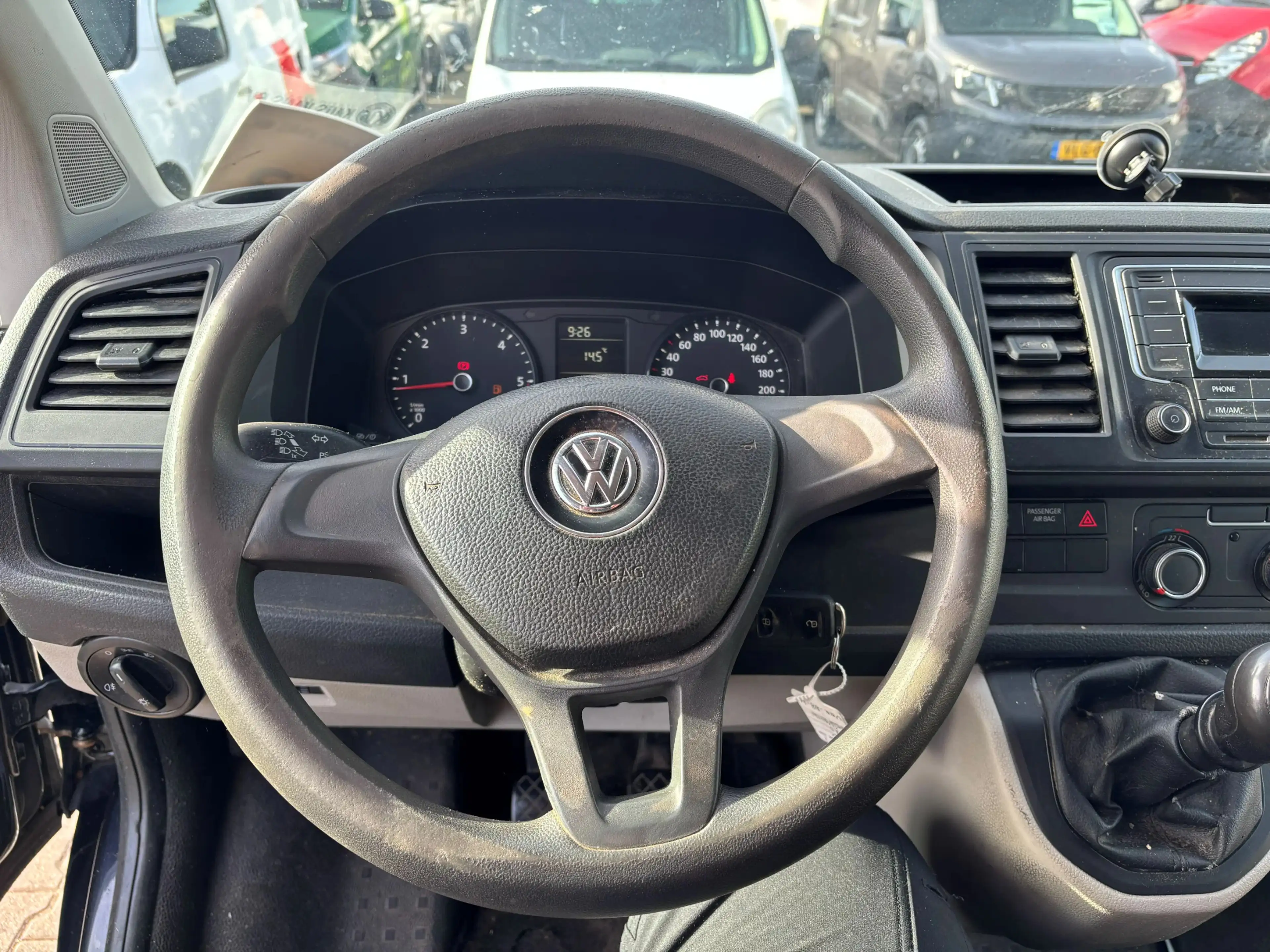 Volkswagen Transporter 2.0 TDI L1 Airco AHK — photo 11