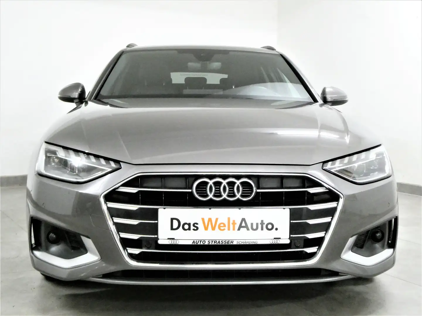 Audi A4 40 "S-Line" Navi ACC DAB virtual R-Kamera Head-up Grau - 2