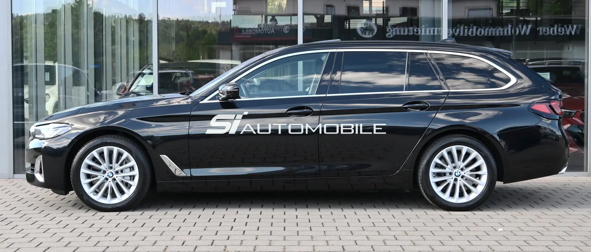 BMW 530 d xDr. Touring Luxury *UVP 95.800€*ADAPT. DRIVE Schwarz - 2