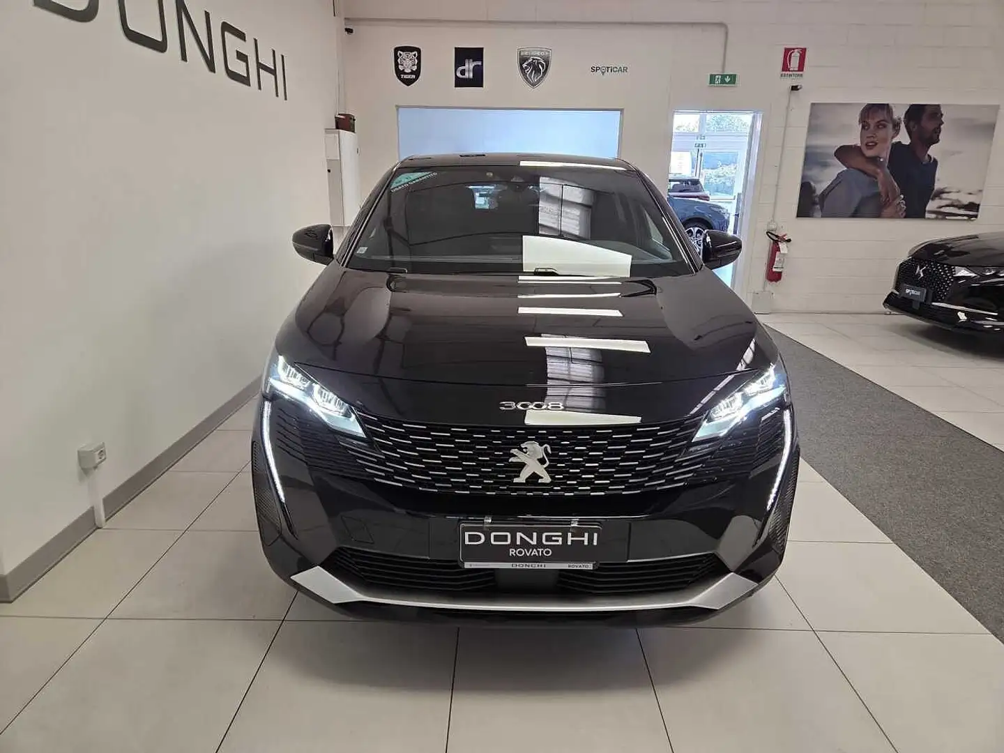 Peugeot 3008 Allure Pack PureTech Turbo 130cv S&S Nero - 2