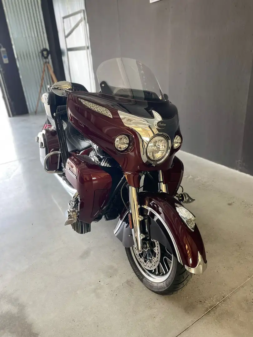 Indian Roadmaster Red - 2