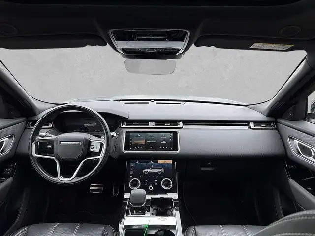 Land Rover Range Rover Velar view 4