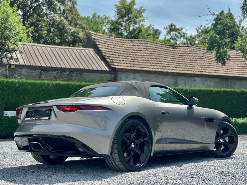 Jaguar F-Type F-Type Cabriolet 2.0 i4 P300 R-Dynamic / MERIDIAN SOUNDSYS / CARPLAY / CAMERA / — photo 13