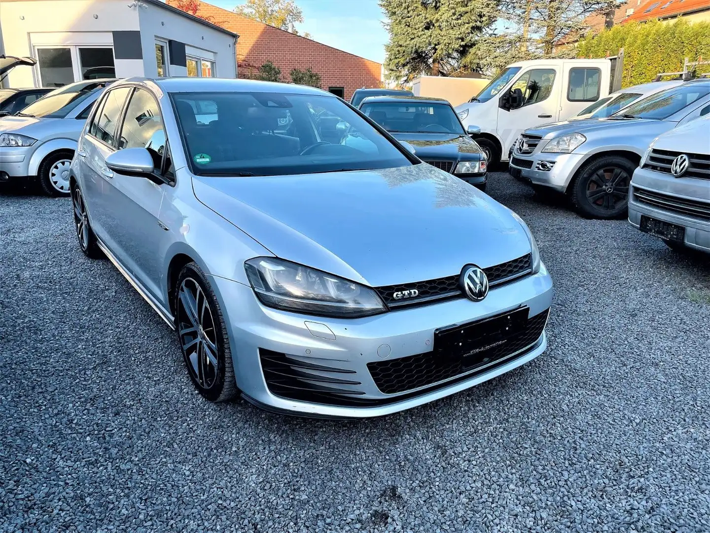 Volkswagen Golf VII Lim. GTD/ACC/NAVI/XENON/SOUNDM/1.HAND!! Argent - 2