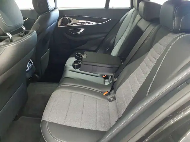 Mercedes-Benz E-Class view 14