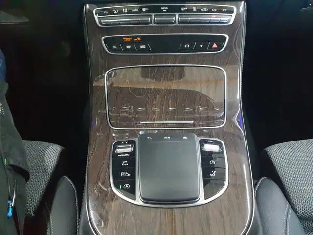 Mercedes-Benz E-Class view 10
