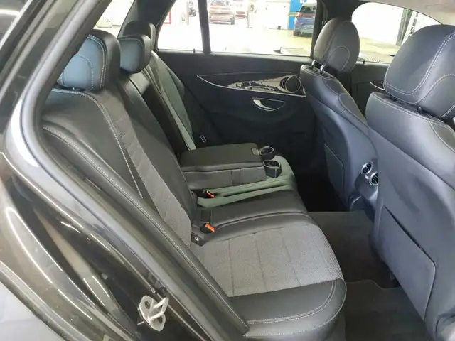 Mercedes-Benz E-Class view 13