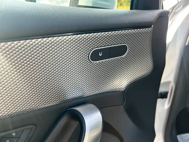 Mercedes-Benz A-Class view 14