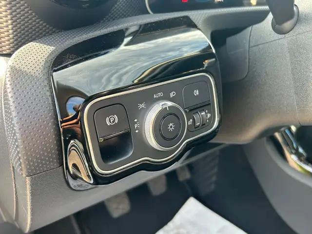 Mercedes-Benz A-Class view 15