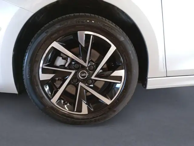 Opel Corsa view 9
