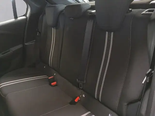 Opel Corsa view 13