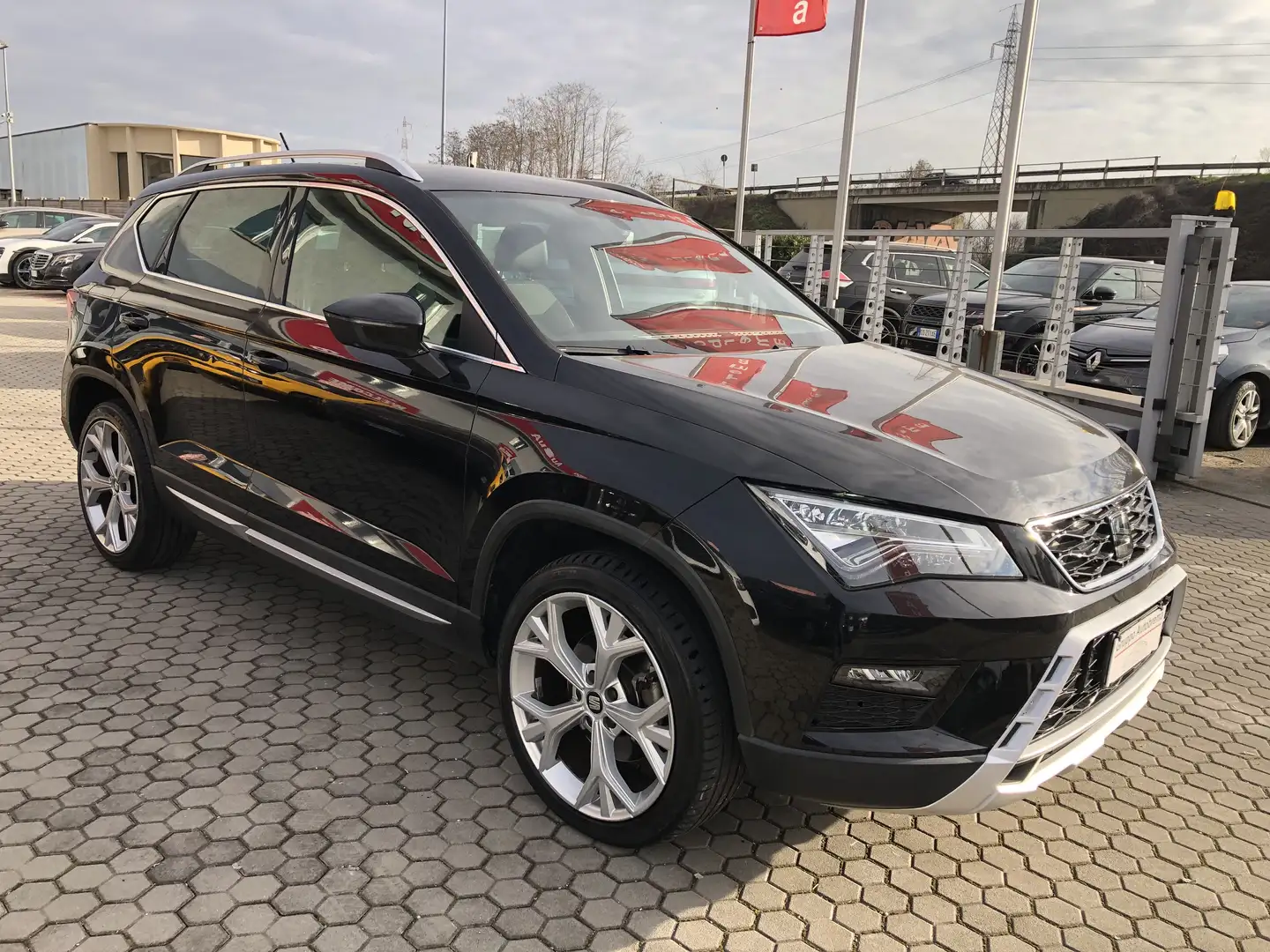SEAT Ateca Ateca 2.0 tdi FR 4drive 190cv dsg Schwarz - 2