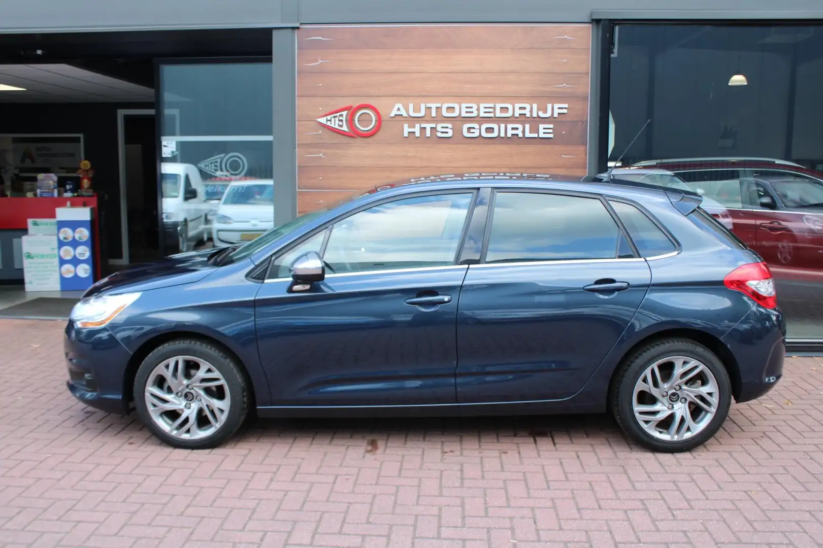 Citroen C4 1.2 PureTech Exclusive Blauw - 2