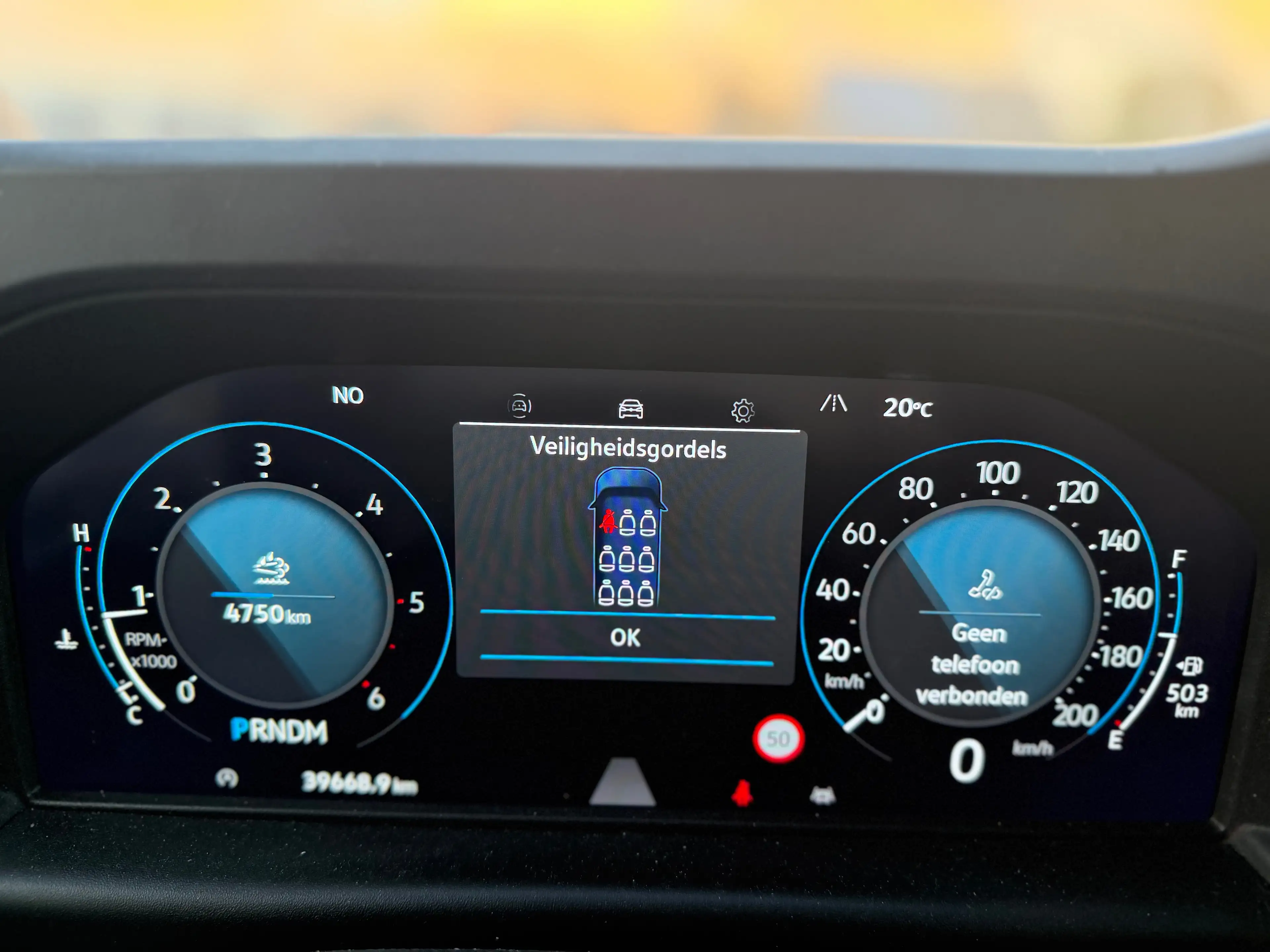 Volkswagen T7 Caravelle Caravelle 2.0 TDi SCR S DSG Style — photo 8