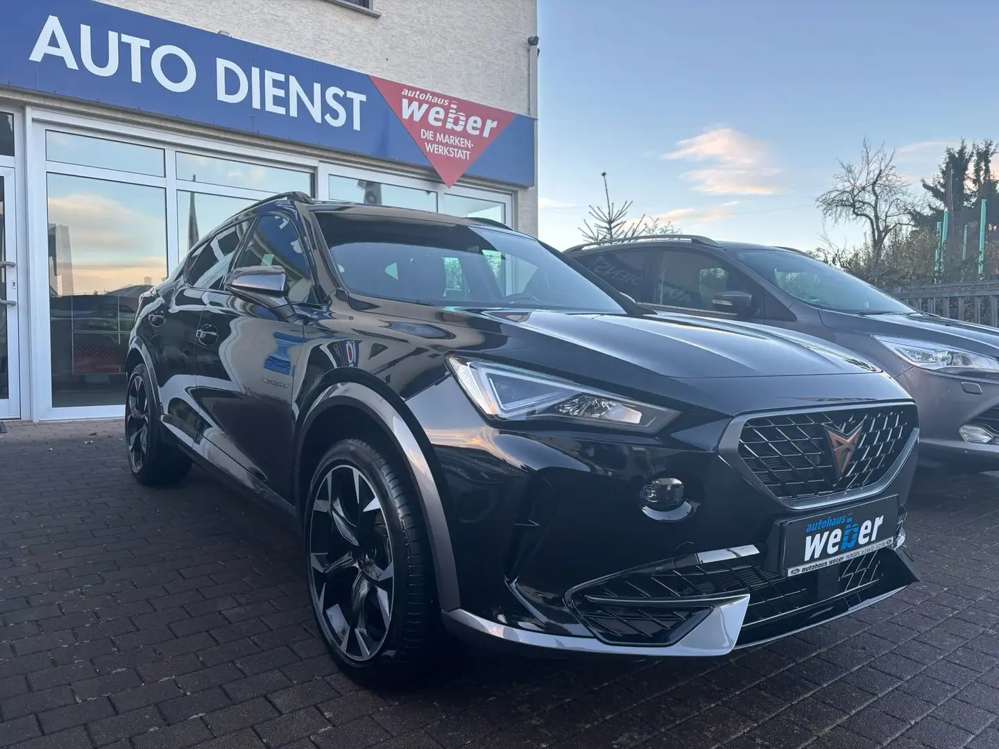 CUPRA Formentor 1.5*DSG*KAMERA*CARPLAY*LED*ACC*Sitz.Hz.*19"*uvm Schwarz - 1