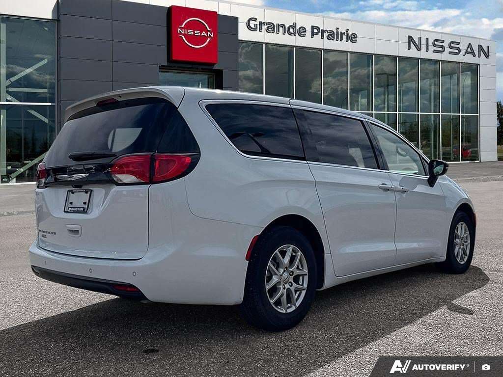 2025 Chrysler Grand Caravan SXT | Power Sliding Side Doors — снимка 1